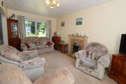Brookhurst Avenue, Bromborough, Image 4