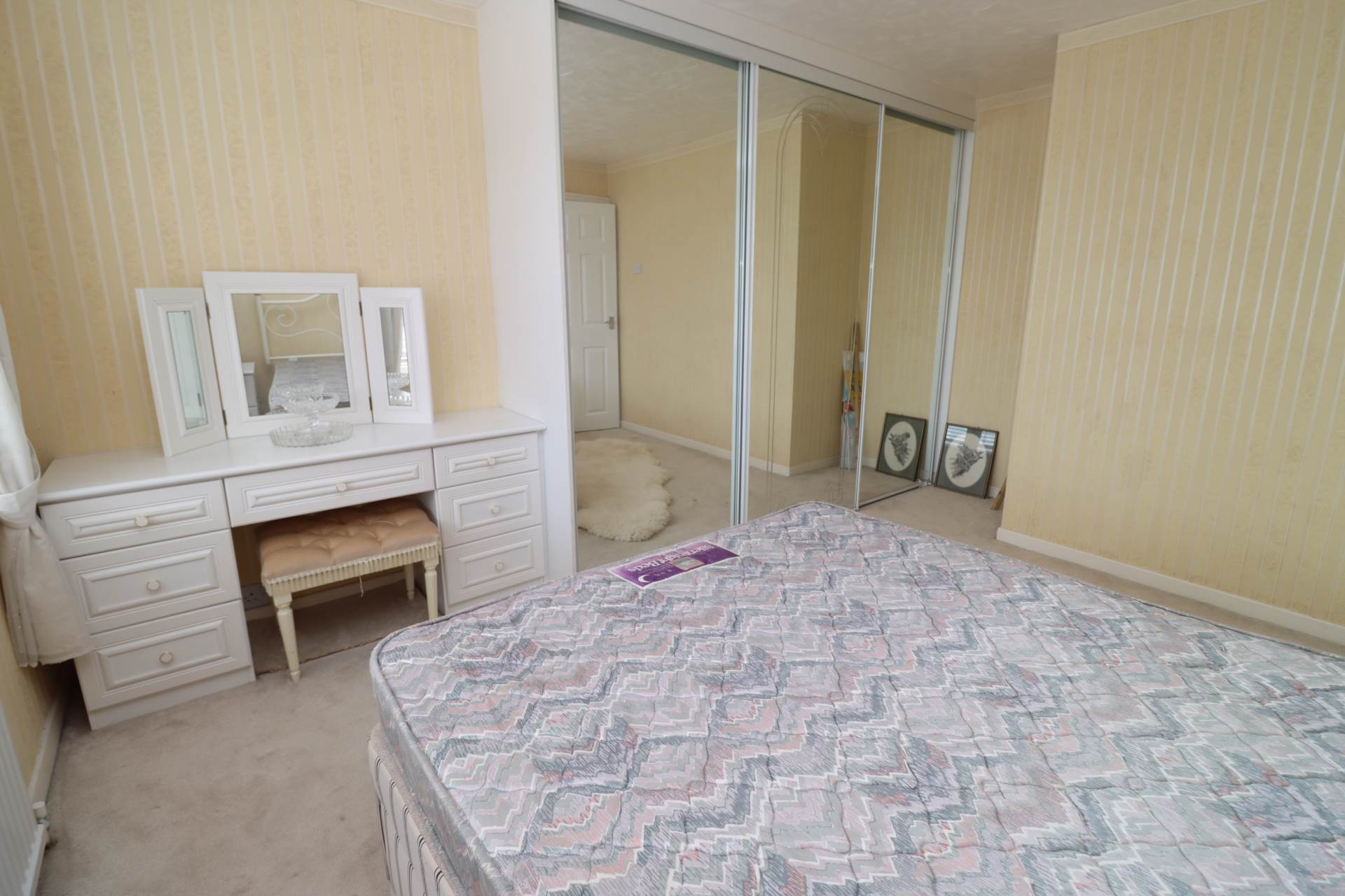 White Lodge Close, Eastham, Image 21