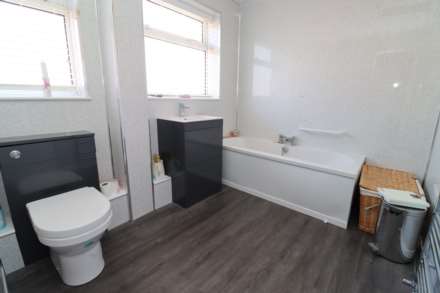 White Lodge Close, Eastham, Image 13