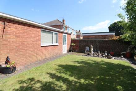 White Lodge Close, Eastham, Image 15