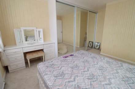 White Lodge Close, Eastham, Image 21