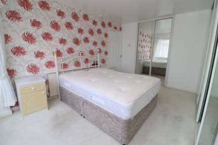 White Lodge Close, Eastham, Image 24