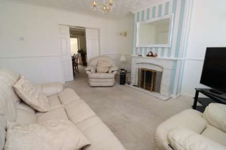 White Lodge Close, Eastham, Image 7