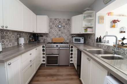 Port Causeway, Bromborough, Image 2
