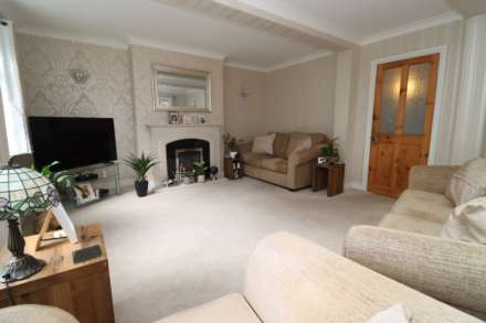 Plymyard Avenue, Bromborough, Image 2