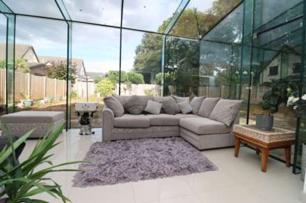 Plymyard Avenue, Bromborough, Image 3