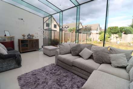 Plymyard Avenue, Bromborough, Image 4