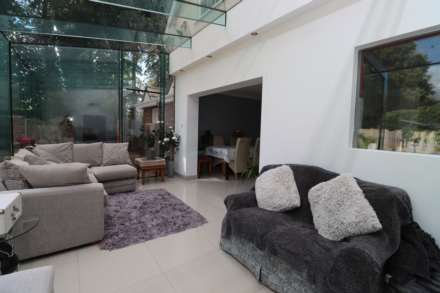 Plymyard Avenue, Bromborough, Image 5