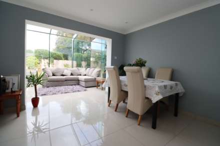 Plymyard Avenue, Bromborough, Image 6