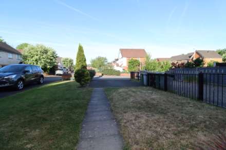 Croft Green, Bromborough, Image 22