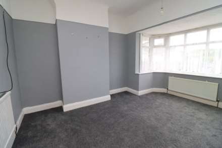 Carlett Boulevard, Bromborough, Image 15