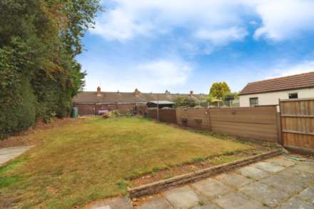 Carlett Boulevard, Bromborough, Image 19