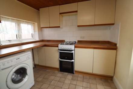 Carlett Boulevard, Bromborough, Image 6