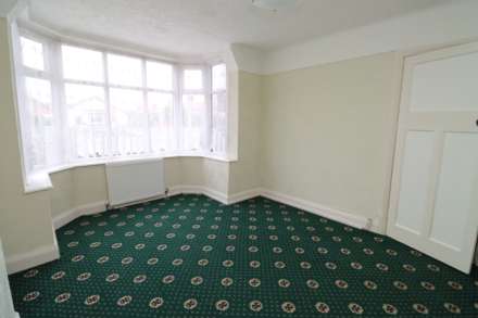 Carlett Boulevard, Bromborough, Image 8