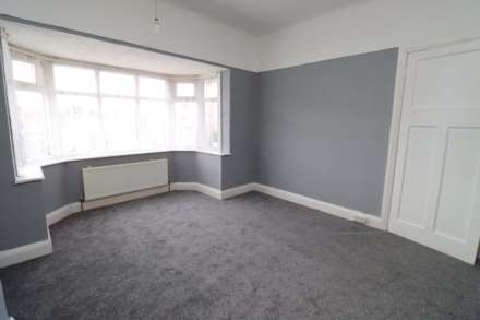 Carlett Boulevard, Bromborough, Image 9
