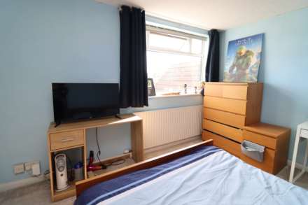 Raeburn Avenue, Bromborough, Image 36