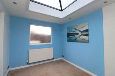 Dearnford Avenue, Bromborough, Image 17