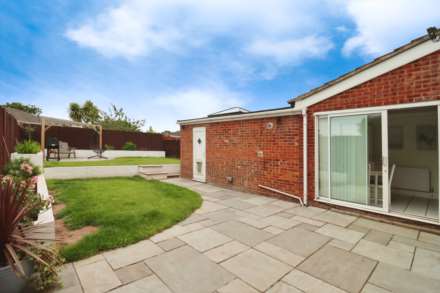 Dearnford Avenue, Bromborough, Image 31