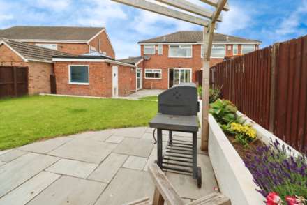 Dearnford Avenue, Bromborough, Image 33