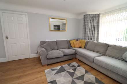 Dearnford Avenue, Bromborough, Image 34