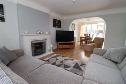 Dearnford Avenue, Bromborough, Image 5