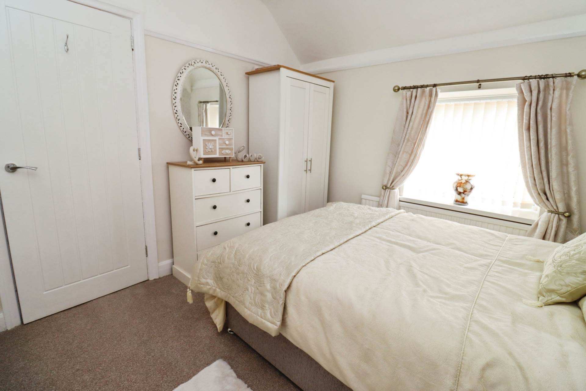 Valley Road, Bromborough, Image 11