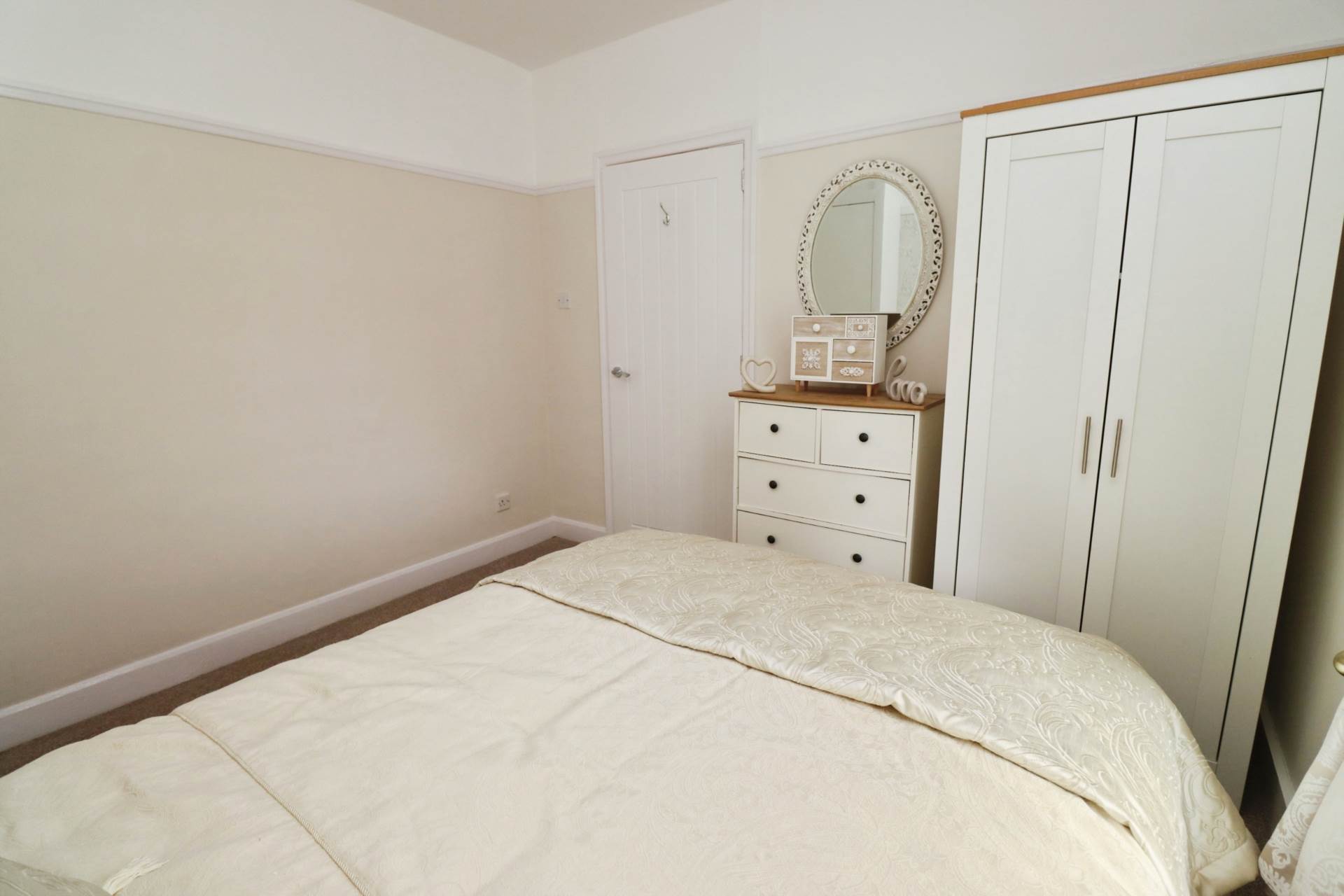 Valley Road, Bromborough, Image 12