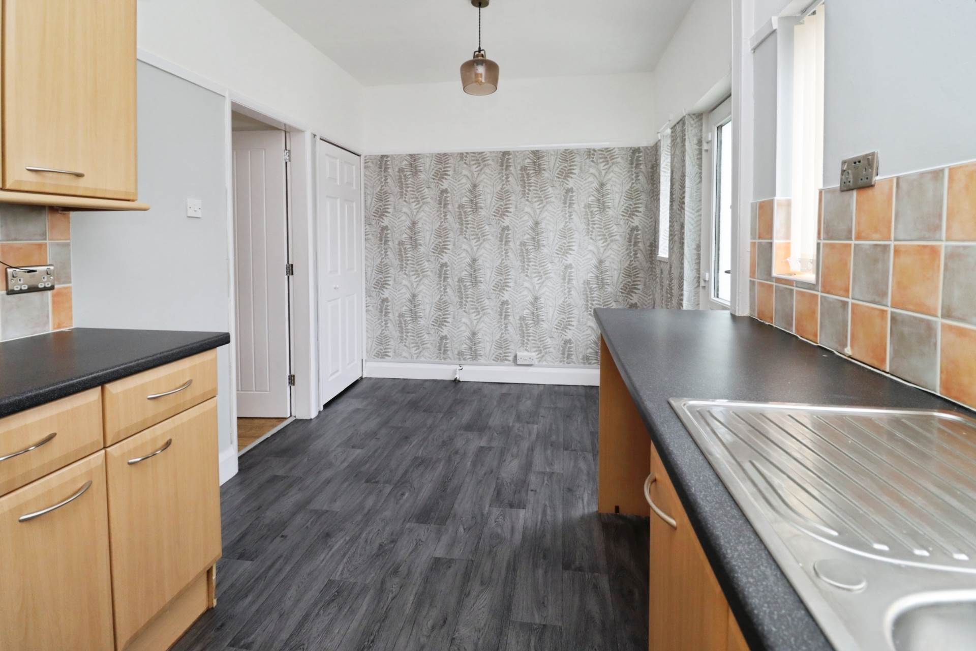 Valley Road, Bromborough, Image 8