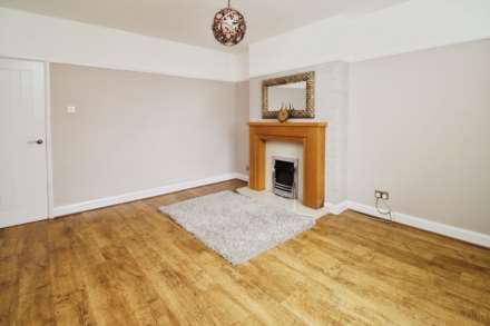 Valley Road, Bromborough, Image 5