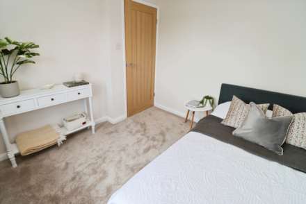 Eccleston Avenue, Bromborough, Image 14