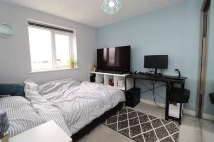 Marshall Close, Bromborough, Image 13
