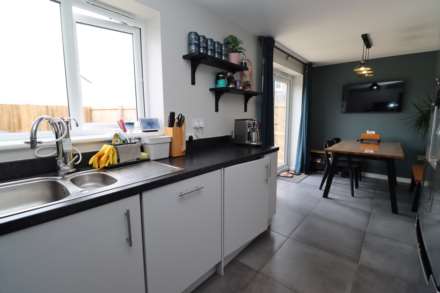 Marshall Close, Bromborough, Image 8