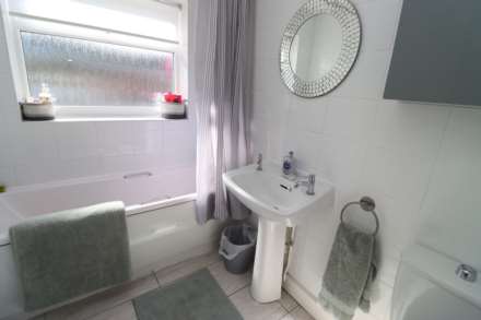 Fairway North, Bromborough, Image 25