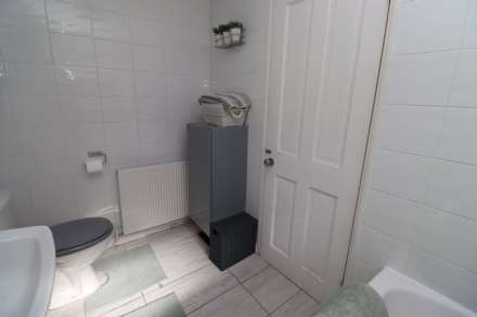 Fairway North, Bromborough, Image 26