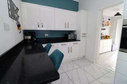 Fairway North, Bromborough, Image 4