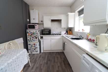 Dale Avenue, Bromborough, Image 9