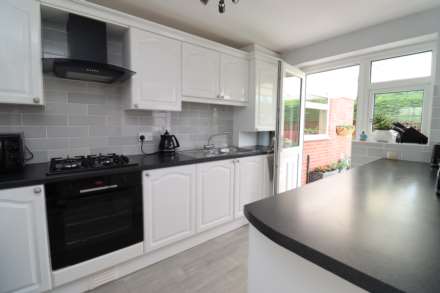 Brookhurst Avenue, Bromborough, Image 4