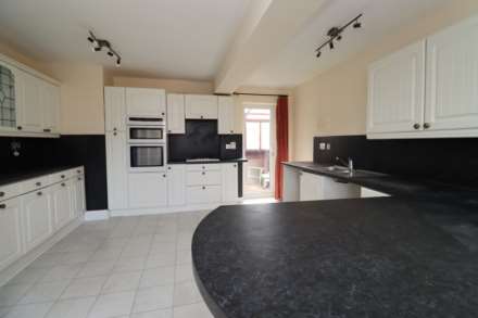 Wentworth Drive, Bromborough, Image 7