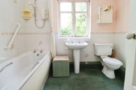 The Cottage, Oakfield Road, Childer Thornton, Image 12