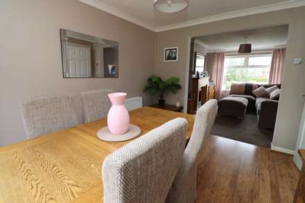 Berwick Avenue, Eastham, Image 24