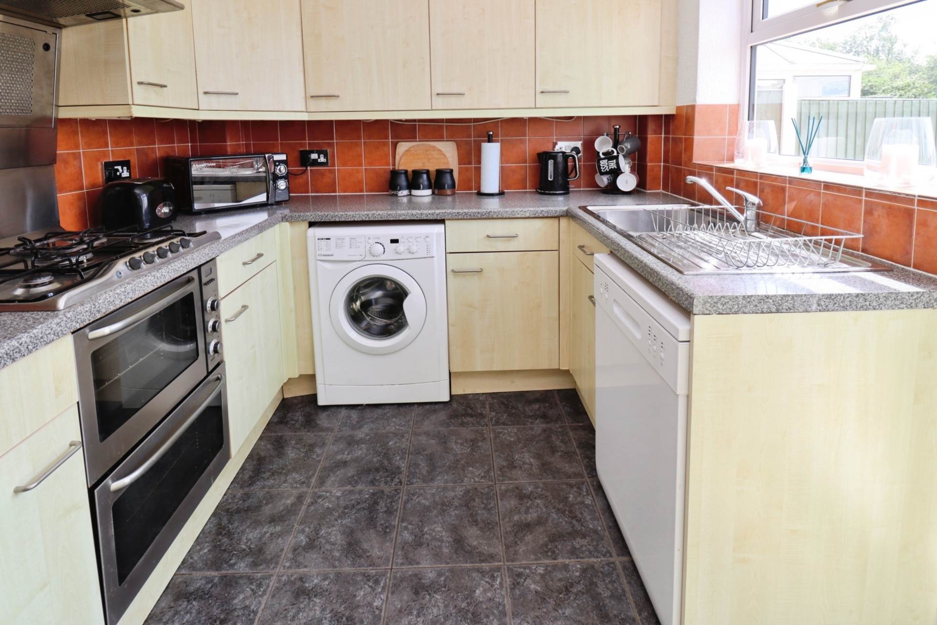 Colmore Avenue, Spital, Image 7