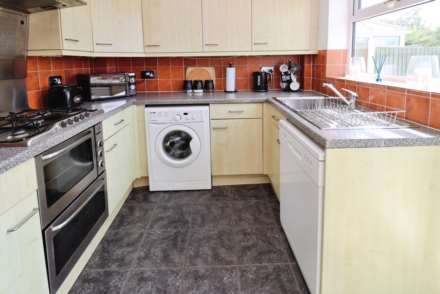 Colmore Avenue, Spital, Image 7