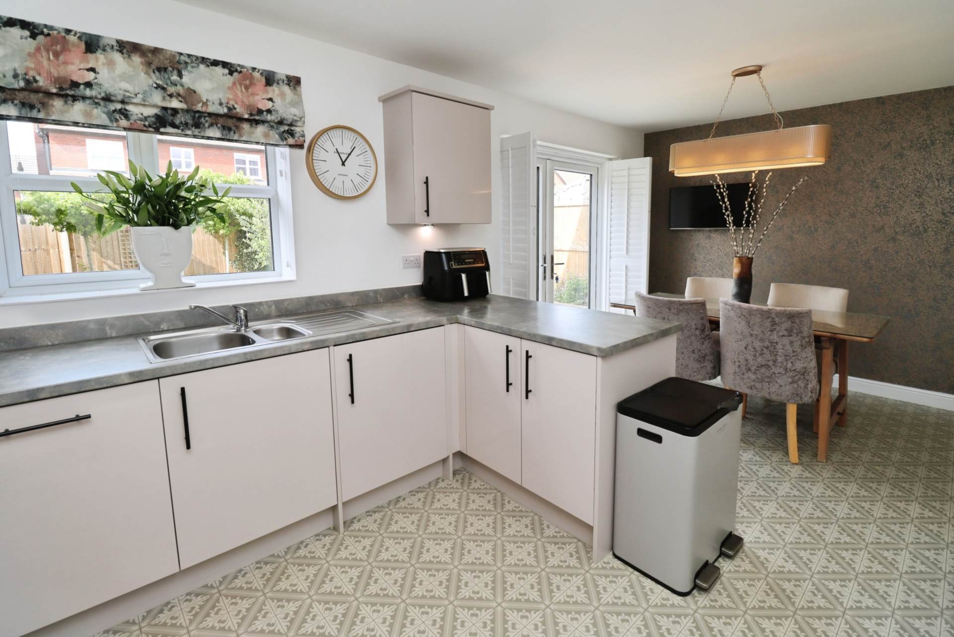 Cooks Acre, Bromborough, Image 2