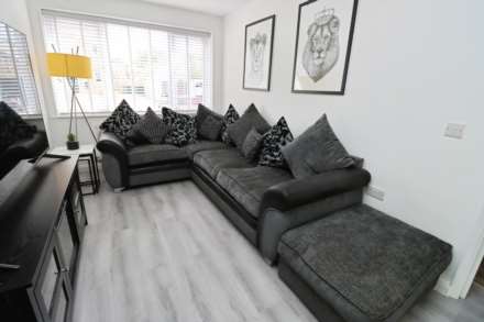 Marshall Close, Bromborough, Image 10