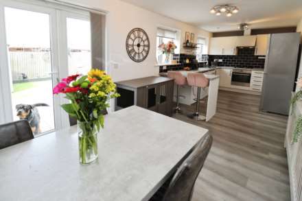 Marshall Close, Bromborough, Image 2