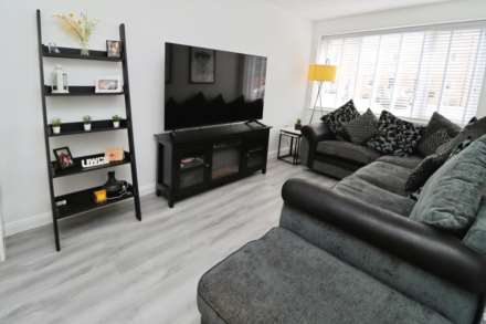 Marshall Close, Bromborough, Image 4