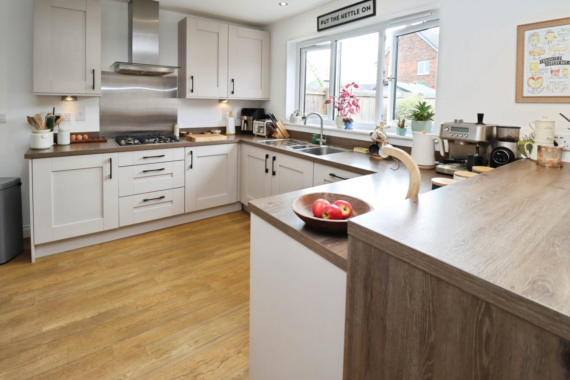 Valentine Street, Hooton, Image 11