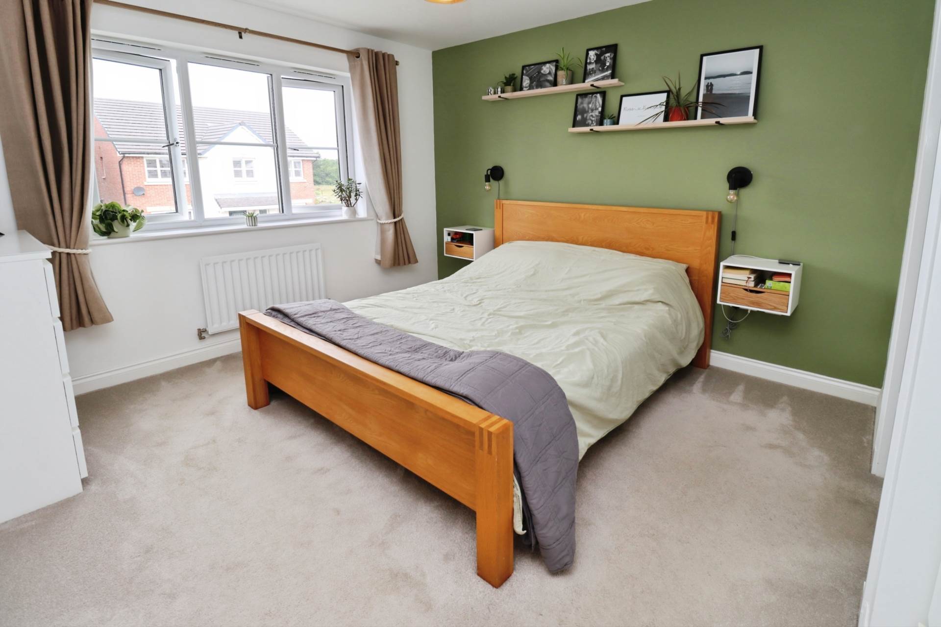 Valentine Street, Hooton, Image 17