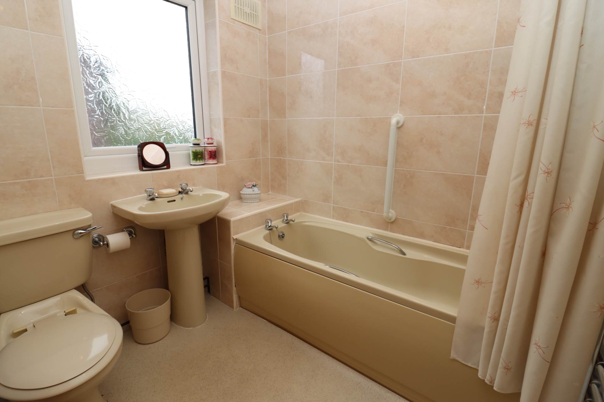 Neville Road, Bromborough, Image 12