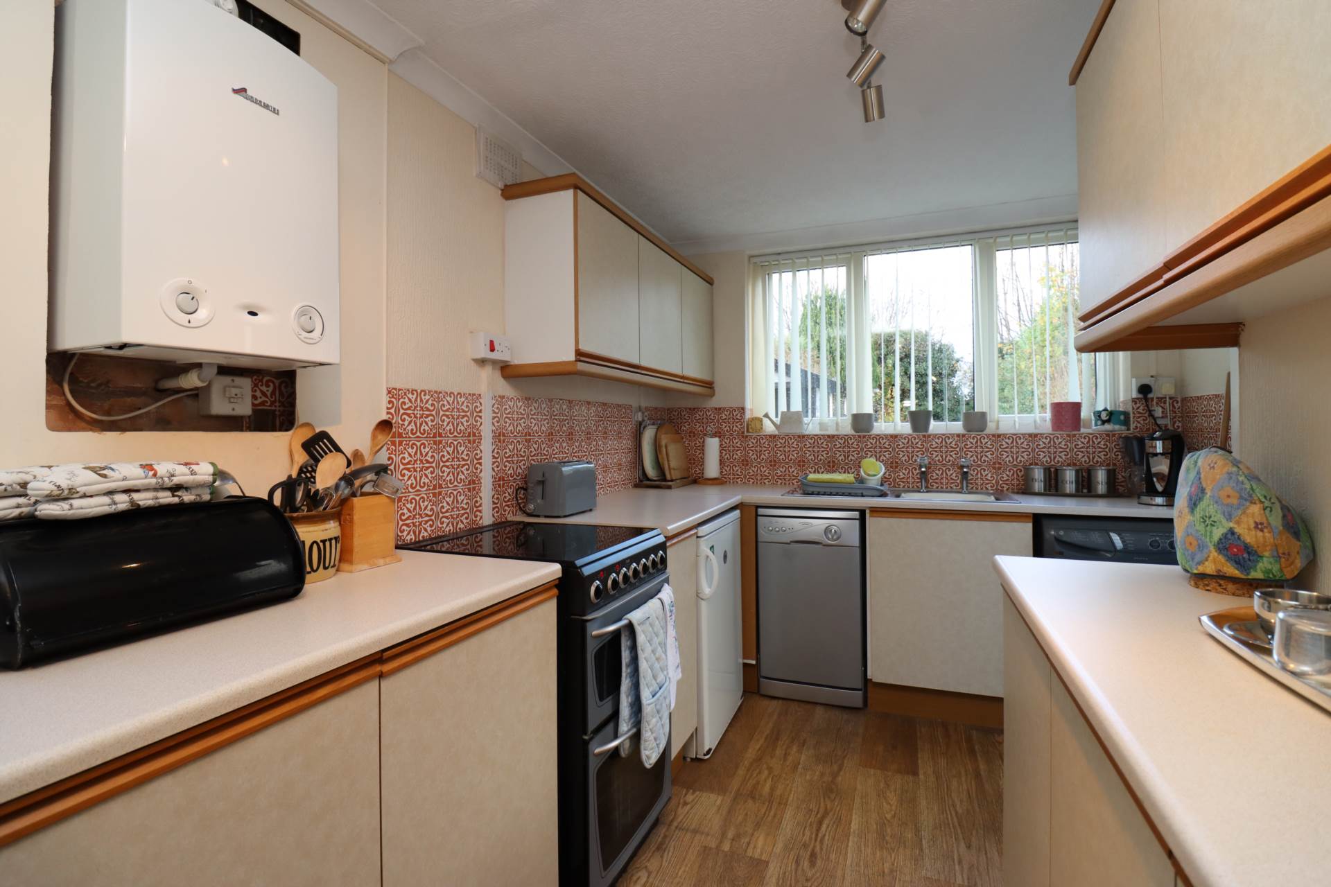 Neville Road, Bromborough, Image 24